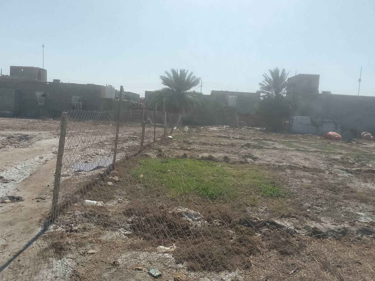 سلام عليكم قطعة للبيع مكان سماوة نزلت علي ضاهرة قريب مستشفي الاماني طابو زراعي قرار محكمة ماي كهربا متوفر شارع سبيس مساحة 200 متر سعر 13بيهة مجال ‏‪***********‬‏
