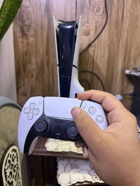 بلي ستيشن 5سلم نسخة اليباني جهاز نضيف استخدام قليل التواصل07700113990