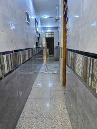 للبيع بيت (١٠٠م_ ٥×٢٠ ) مصفر  البلديات حي الصحفيين طابق واحد .. التفاص...