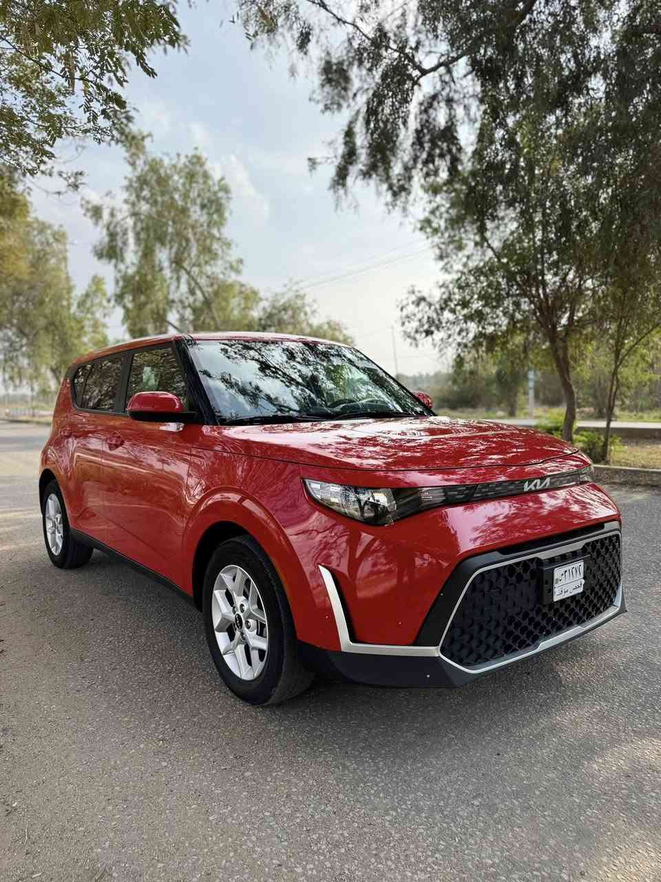 صول موديل 2024 
شاشة كبيرة نفكيشن كاربلي بصمة تشغيل عن بعد تحديد مسار رتايدر امامي نقطة عميه كامره دوار محرك 2000 بجم كبس حدثها حلو عدد 55 الف ميل السيارة فحص موقت بـ 143 وبي مجال بسيط 
مكان سيارة بابل شارع 40 
*********** علي
