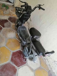 دراجه نظيفه شحن وجديده عمره جديد عمره ٣ تشهر مابيه اي خلل ريان سعر درا...