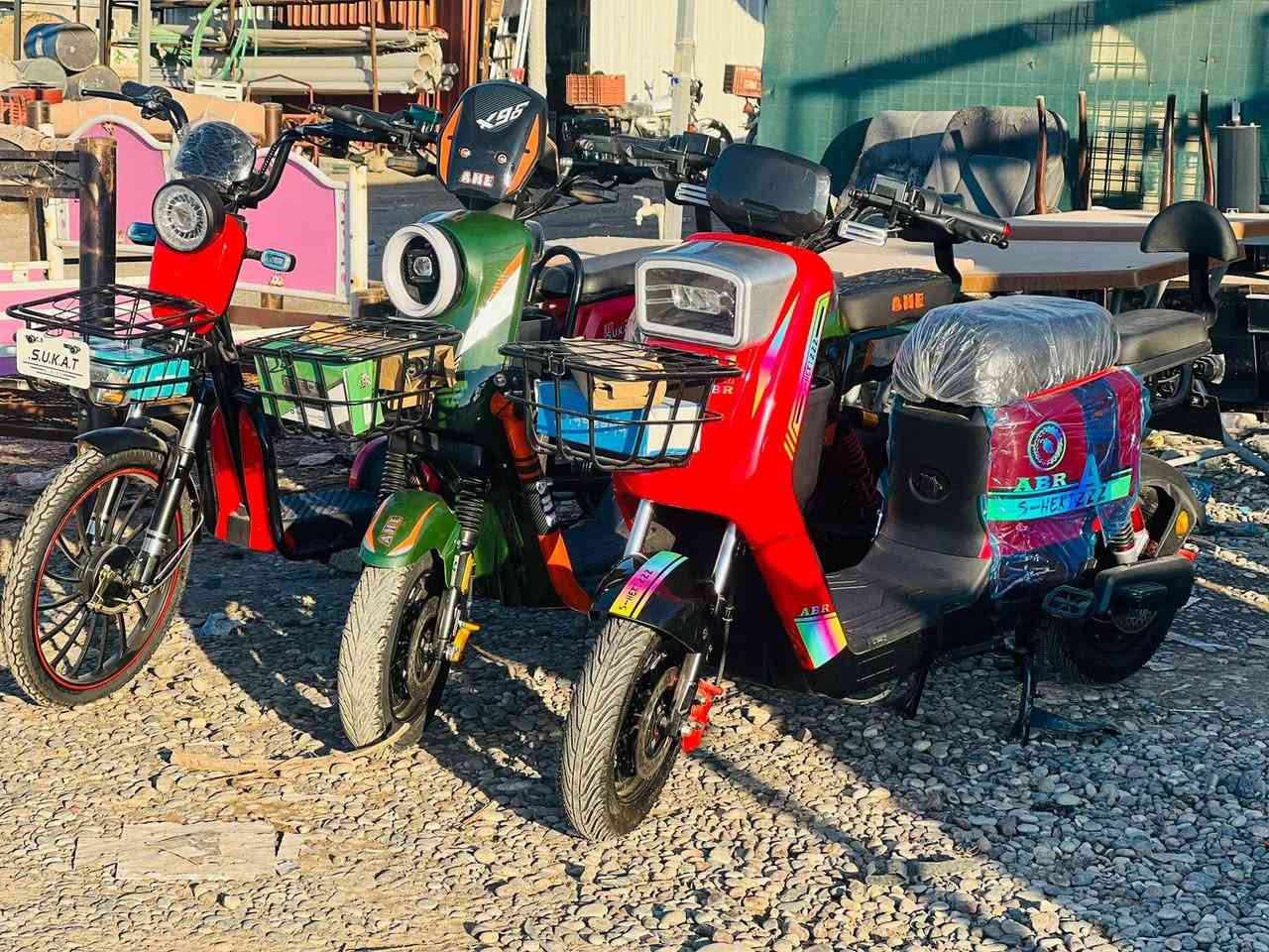 الـسلام عـلـيكم

تم وصــول مـاطورات شـحـن
جـديـد 
x900
R7
R9
R11

الـعـنوان.الـقـيارة قـريـة اچـحـله

رقم الهاتف .***********
