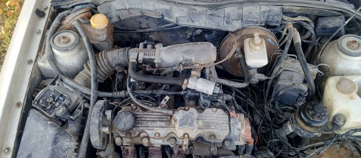 السلام عليكم
فكتره للبيع موديل 1992 رقم انبار تحويل مباشر تخم تاير 
حداديه جديده اماميه خلفيه كير جديد  اوتماتيك مكنينه جديده 2000 بلادي السياره جديده السنوبه نافذه 
للبيع او مراوس حسب القناعه 
الاستفسار 
السعر 28وبيه مجال 
***********
