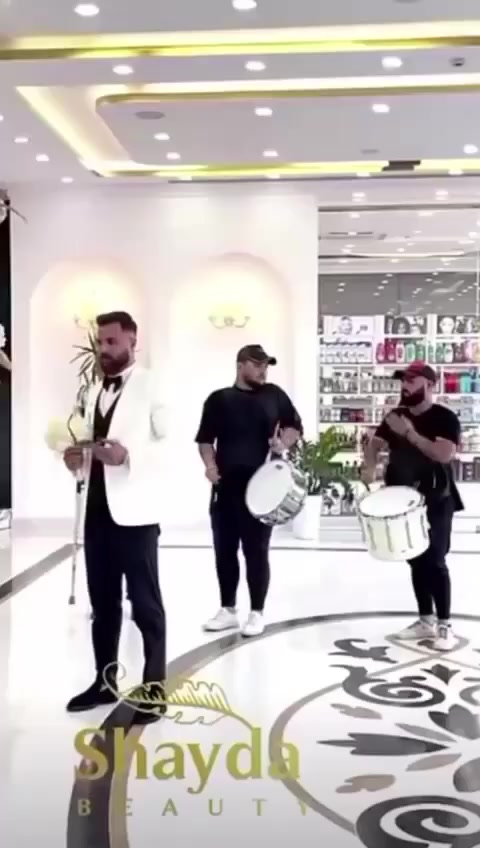 مزيقه بغداديه في اربيل 
لجميع المناسبات 
للحجز والاستفسار 
***********
***********
