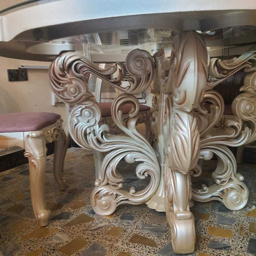 للبيع ميز طعام ملكي ثقيل كلش مع ٦ كراسي جديد مامستخدم السعر 650 بلاد, صلاح الدين


**إذا كنت صاحب هذا الإعلان وتريد حذفه لأي سبب، رجاءا أرسل رسالة إلى الدعم الفني**