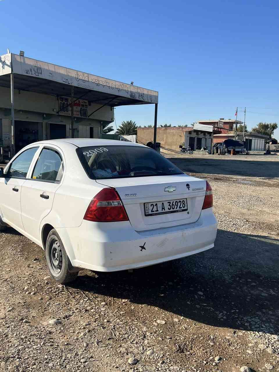 سلام عليكم افيو موديل 2009للبيع بيهه بس باب سكن مبدل او چامرلغ اسود سكن مكينه 14اتو ماتبك السعر 70بي مجال  رقم ***********
