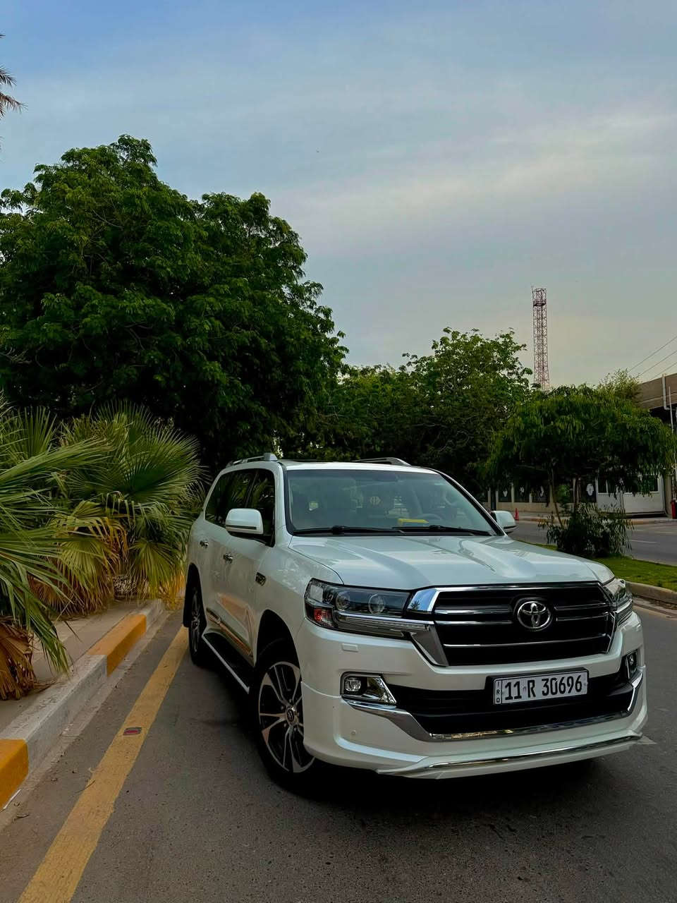 سلام عليكم
تيوتا GXR2020 يابان ساز باب اول
السياره فول 1/1
سلايت روف طكتين
6 بصمات
دخول ذكي
صندوق كهربأيابل  + حساسات اماميه وخلفيه
كشنات جلد
اشاير بل مري
مري شفط + تدفأه
كشنات بحركه كهربأيه اماميه
شاشات خلفيه
4 قطع تبريد دجتال كل راكب يتحكم
7 راكب

فور ويل
ويل 18 انج المنيوم
دواسات جانبيه كروم

مثبت سرعه رادار
مانع تصادم
تدفأه +تبريد بل مقاعد الاماميه
4 كاميرا محيطه
هاند بريك بصمه
السياره مغلفين كشناتها وكاعياتها شامو
مكينه كفاله
كير كفاله
السياره بدون ضرر شرط الفحص • مكينه 6 سلندر 4.0 بنزين VVT_i
كير 6 سرعات
كروز سرعه
ثلاحه
..•

كروز سرعه
ثلاجه
زراكات مال لايتات
السياره بلاديه وشبهه مخزنه يعني كلشي علا البلاد 

ممشا السياره 80الف زيرو السياره 

للستفسار التواصل على الرقم***********

حياكم الله
