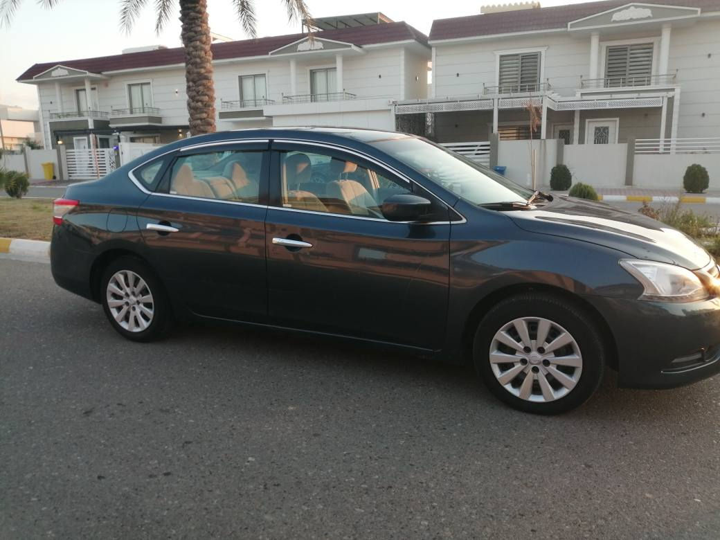 سيارة للبيع سنترا  موديل ٢٠١٣ كندي لون كحلي
الضرر ٣ قطعه فقط تبديل امامي بدون معجون شاصي تصليح ٢٠ سم تقريباً باقي السيارة  مكفول  من الصبغ محرك ١٨٠٠ مامفتوح لاصرف ولابخار كير اوتوماتيك بشرط تبريد ثلج عداد المشي ١١٩٠٠٠ كم  رقم كركوك شرط التحويل دفتر بنزين بيها
المواصفات SV بصمه تشغيل بصمه أبواب
شاشه وكامره بلادي + ABS
 حجم المحرك ١٨٠٠
كير اوتوماتيك
السعر ٨٥  ورقه بيها مجال الشراي يتصل *********** متوفر واتساب المكان كركوك كركوك, العراق
