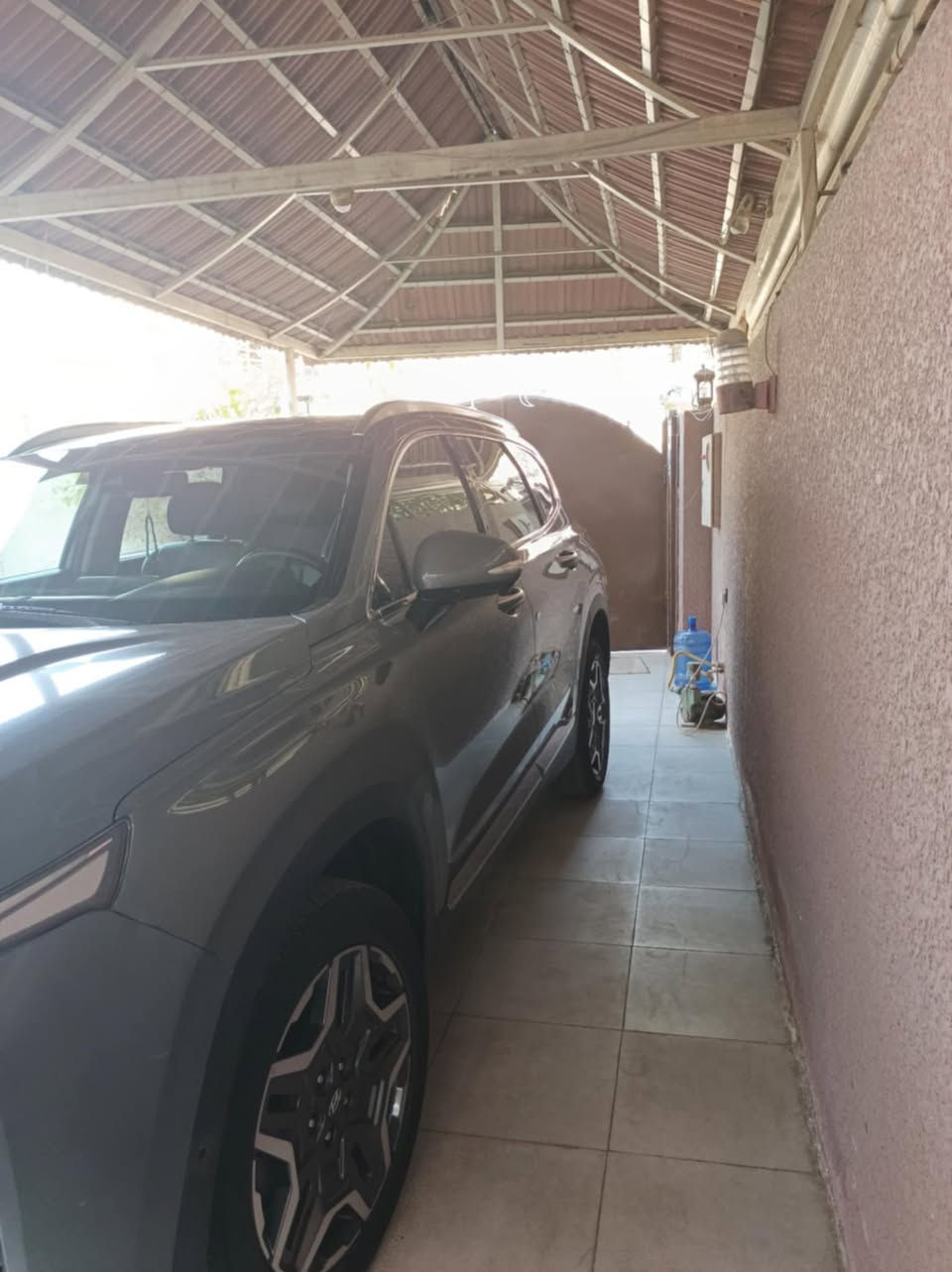 سلام عليكم سنتافيا موديل 23حادثهه تخريب البنيد مبدل اصلي والباب السايق اصلي بدون اي حادث التاير من جوه بي حرق سياره فول مواصفات اعلى فه بسنتافيا ماشيه 20الف سياره جديد معنا الكلمه سعره 230وبيهه مجال مكاني بغداد الدوره ‭0770 719 4579‬
