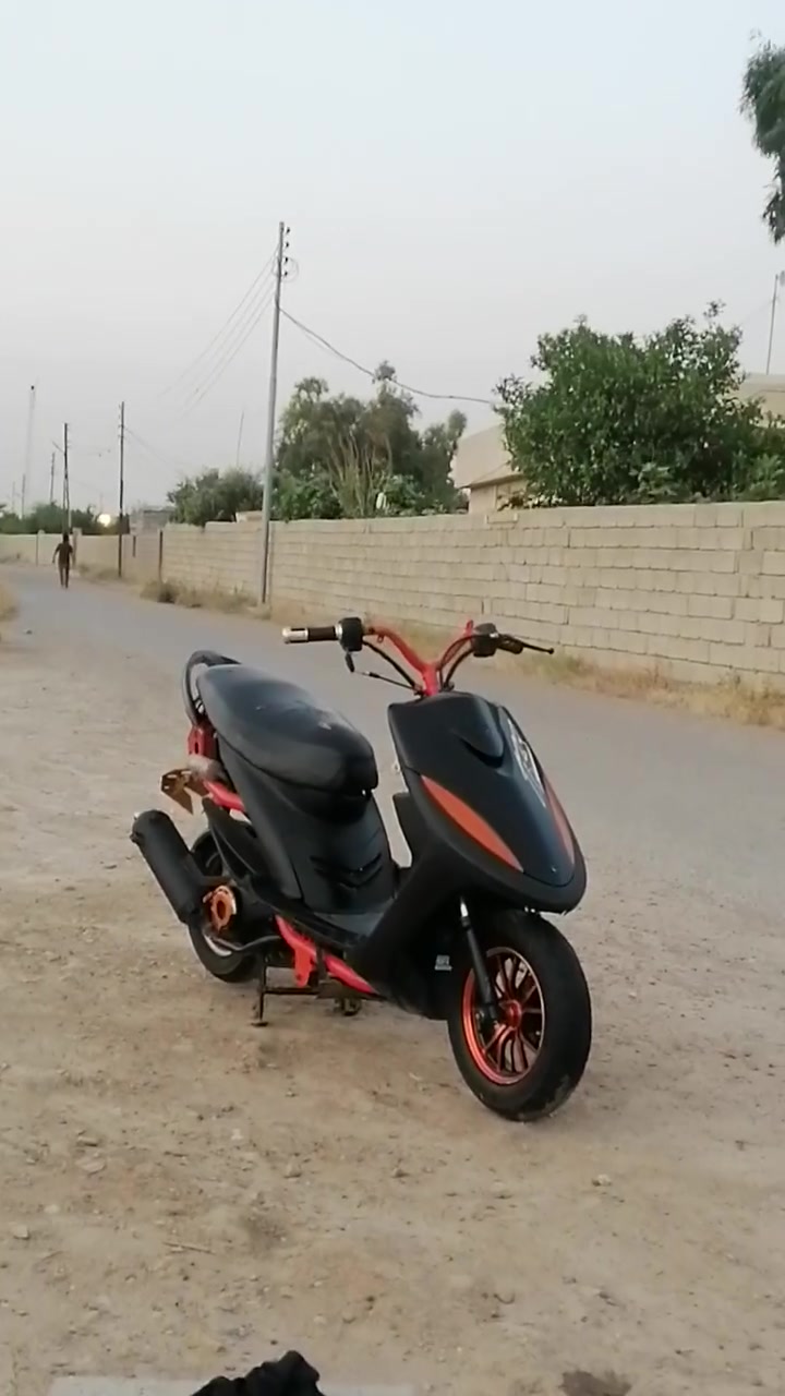 السلام عليكم دراجه ماكس لعب للبيع. 
مكفوله 
دراجه مفتوحه مبدله فقط ولفات
معدل وشلعه اشك الكاع 

تزويد البيها

 وياله رياضي قبق فلاوين وقطره ورقم صالنصه FM شاصي مصبوغ
المكان صلاح الدين الاسحاقي
التواصل *********** او خلص
السعر خاص.
