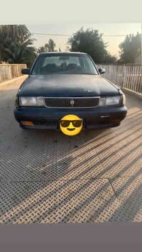 سياره مارك للبيع مقفوله من القص والوصوليات ماكينه وقير جدا رقم انجليزي...