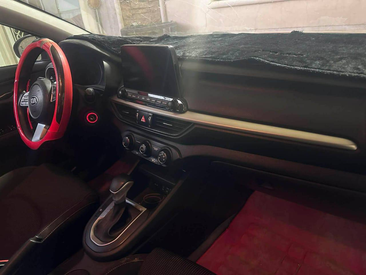 كيا فورتي موديل 2021 
لون ماروني
ماشيه 54 
موصفات نص فول
السعر 130 وبيهه مجال
الرقم *********** حلة, بابل
