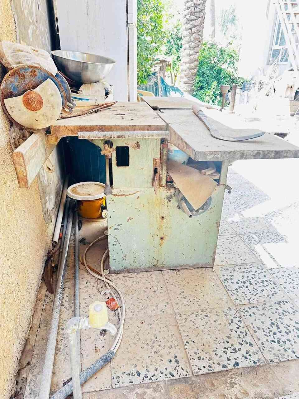 السلام عليكم
للبيع مكينه نجاره الصنع بلغاريه بيهه منشار و رندا السعر 800 وبيها مجال

للاستفسار 📞 

***********
