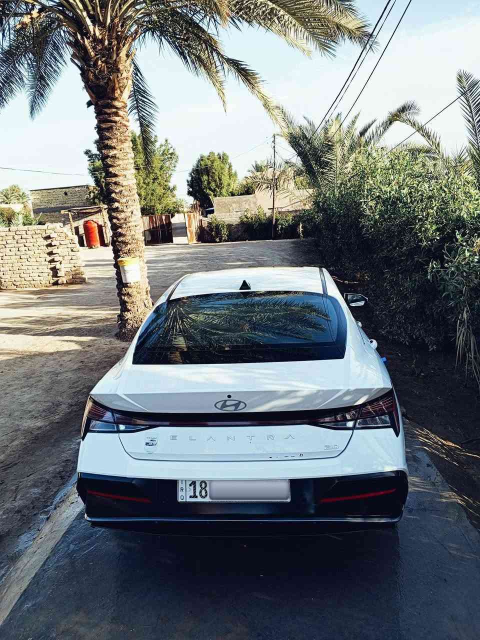 سلام عليكم 
الانترا موديل 24 خليجي نضافه فول مكينه 2000 مكفوله كفاله عامه 
بي تي ار بجنطه شبر لا صبغ ولاتكحيل ماشيه 45 فقط مواصفات فول فتحه سقف +بصمه + تبريد قطعتين + حداديه تخم تاير جديد مكان بابل
الرقم بي واتس اب ***********
#الجميع
