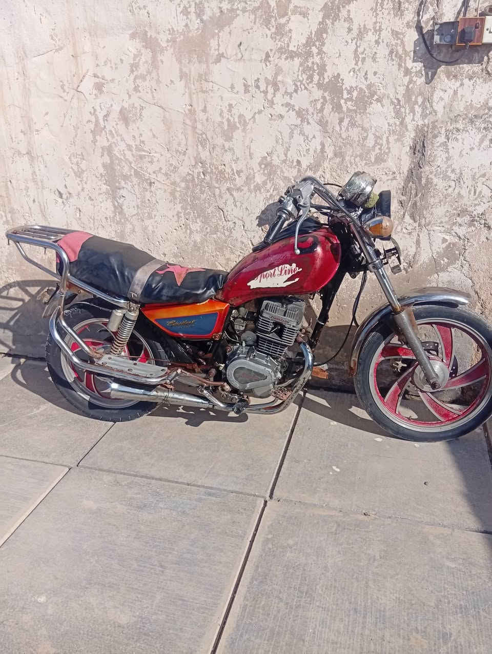 للبيع جونده رقم وسنويه رقم اسود
ابيع كلك شغاله نكره محرك نااعم بس ادخن 
دبلات شغاله لايت سعره 175 مكاني بابل الحمزه الغربي ***********
