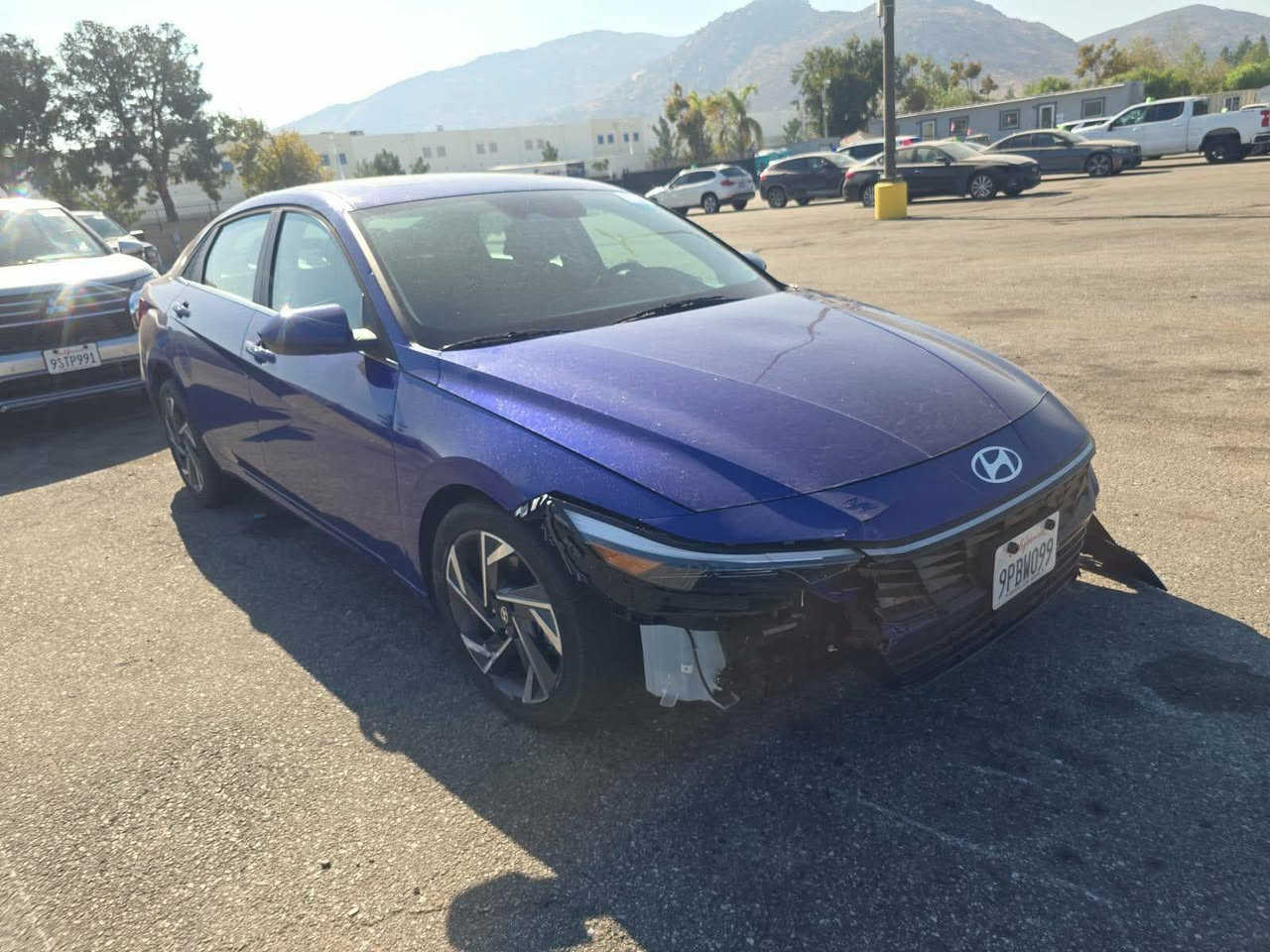 سلام عليكم النتره موديل 25 وارد امريكي فول مواصفات سياره كلين فقط دعاميه بدون رقم سعر 155 بغداد بلديات تفاصيل اكثر اتصل ***********
