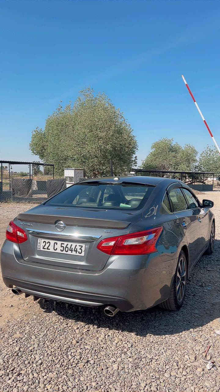 نيسان التيما 2017 SL فول مواصفات 1/1 

رقم شمالي الجديد كلشي بيه جديد بااسمي تحويل وكاله بشرط 

سياره ماشيه : 180 

كير ومكينه بشرط ما مفتوحات 

حادث السياره : باب مبدل بلادي وجاملغ صبغ فقط  

مكان اربيل - بغداد 

سعر السياره :125 وبيه مجال 

***********📞
