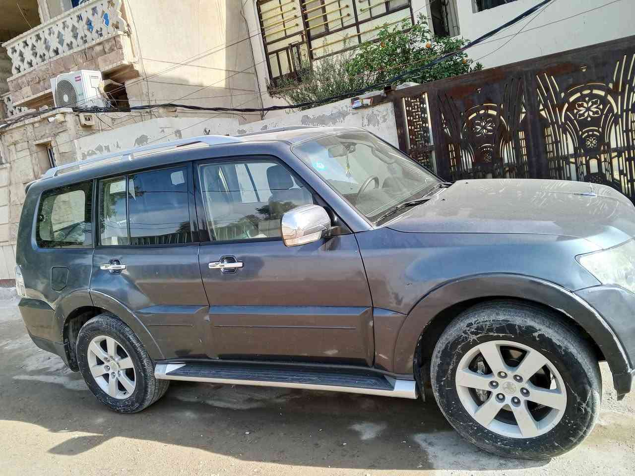 السلام عليكم باجيرو حبتور 2008 كير محرك صدر تخم تاير سياره بلاديه قطره صبغ ما بيه لا صبغ ولا ضربه مكفوله تبريد تتفه شغال داخل جلد رقم بغداد تحويل ثانيوم سعر 120 ورقه عنوان بغداد الشعله مكلف بل نشر ***********
