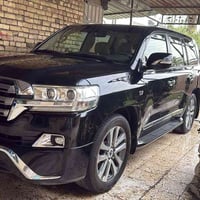 لاندكروز موديل 2017 8سلندر 5700فئه VXS موصفات لكزز لون اسود مكفوله كفا...