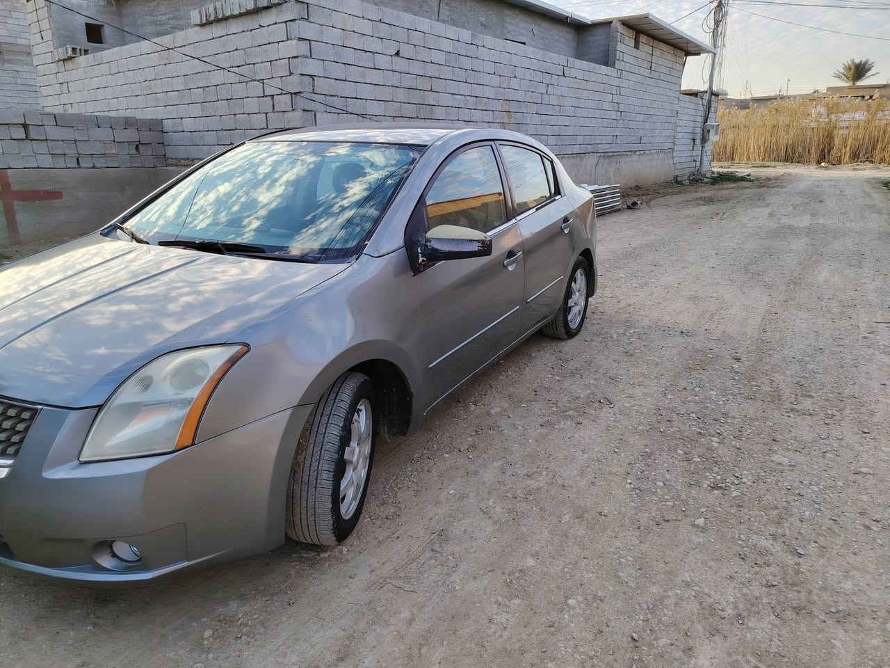 السلام عليكم نيسان سنتره 2007 حلوه ونظيفه مصبوغه للجماليه مكانها ديالى بلدروز رقم  ***********
