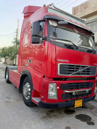 للبيع فالفو موديل 2002الرقم 07732777440