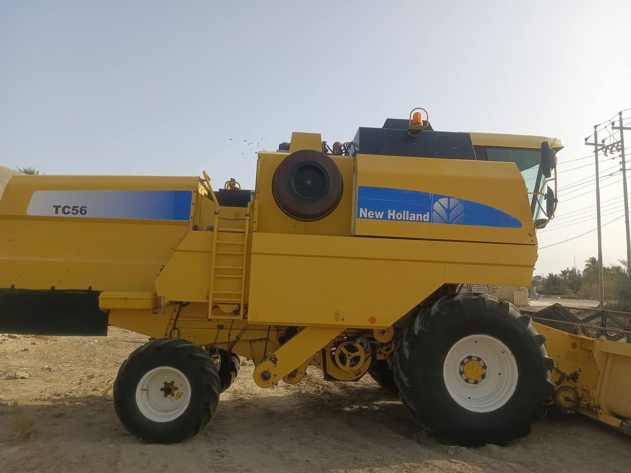 السلام عليكم للبيع حاصوده موديل 2006 فول مواصفات مكفوله من طق والحيم خمسه بلم دبل درام طبله 17 ***********
