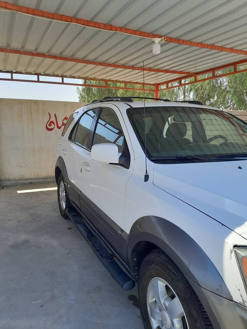 🚘 للبيع كيا سورينتو EX 🚘
✅ الموديل: كيا سورينتو EX
✅ المحرك: V6
✅ اللون: أبيض / فضي
✅ ناقل الحركة: أوتوماتيك
✅ السيارة بحالة جيدة جداً
✅ مكيفة ومرتبة
✅ محرك قوي وسحب ممتاز
✅ زجاج مظلل
✅ راكات سقف أصلية
✅ استخدام شخصي
📍 الموقع: صلاح الدين
للاستفسار
                                   ***********
‎+964 781 616 9055
