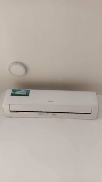 سبلت هايسنس 2 طن مستعمل نضيف للبيع 07891805228