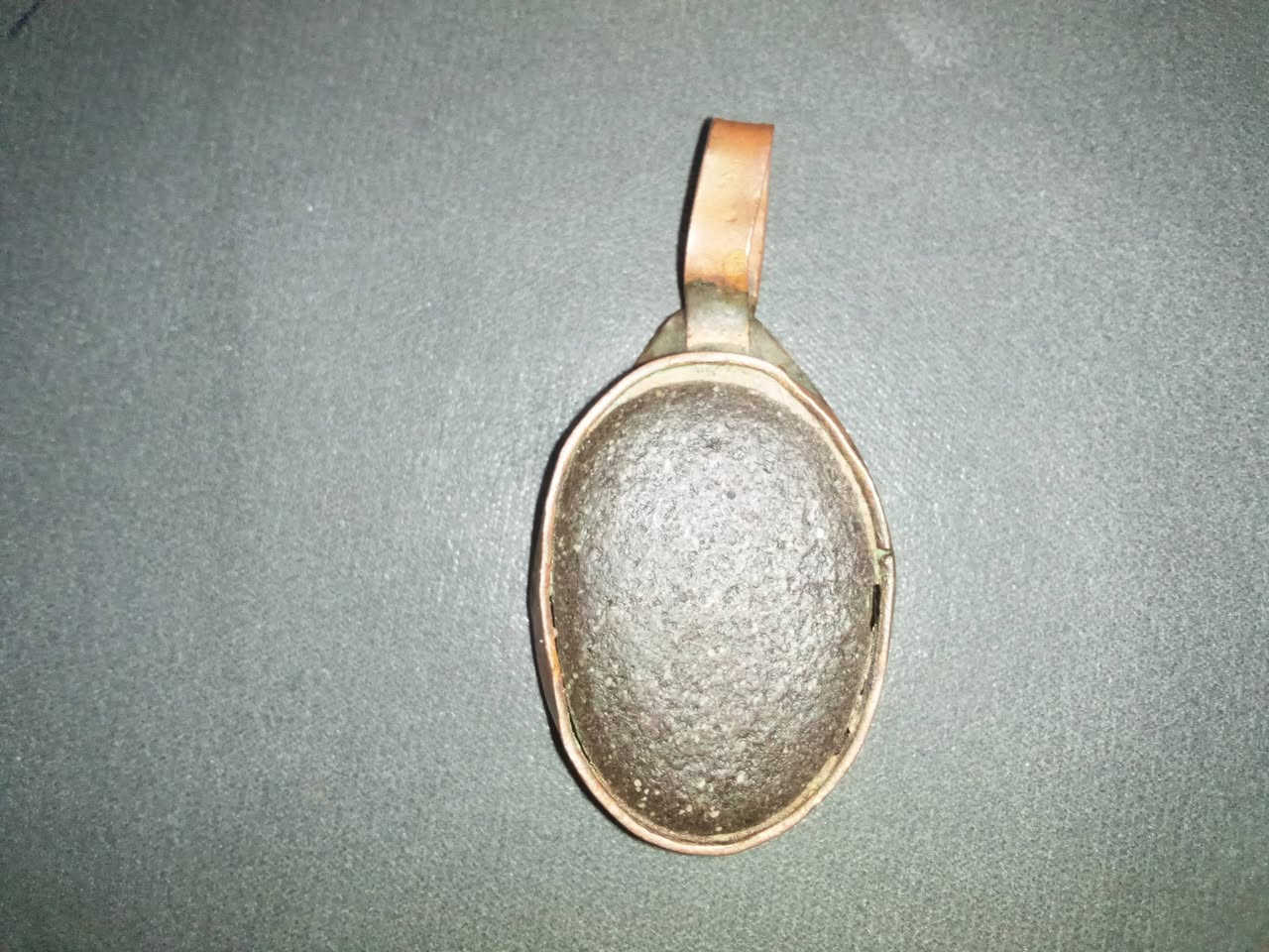 السلام عليكم ورحمه الله وبركاته
متوفر محابس حجر الاوبسيدين والثاني حجر عقيق قديم وصياغة قديمة جدا ونادرة وللتواصل خاص .


**إذا كنت صاحب هذا الإعلان وتريد حذفه لأي سبب، رجاءا أرسل رسالة إلى الدعم الفني**