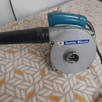 بلور ماكتا ياباني صارلة فوك ال٣٥ سنة عدنة وكلش نضيف وشغال والي يريدة ي...