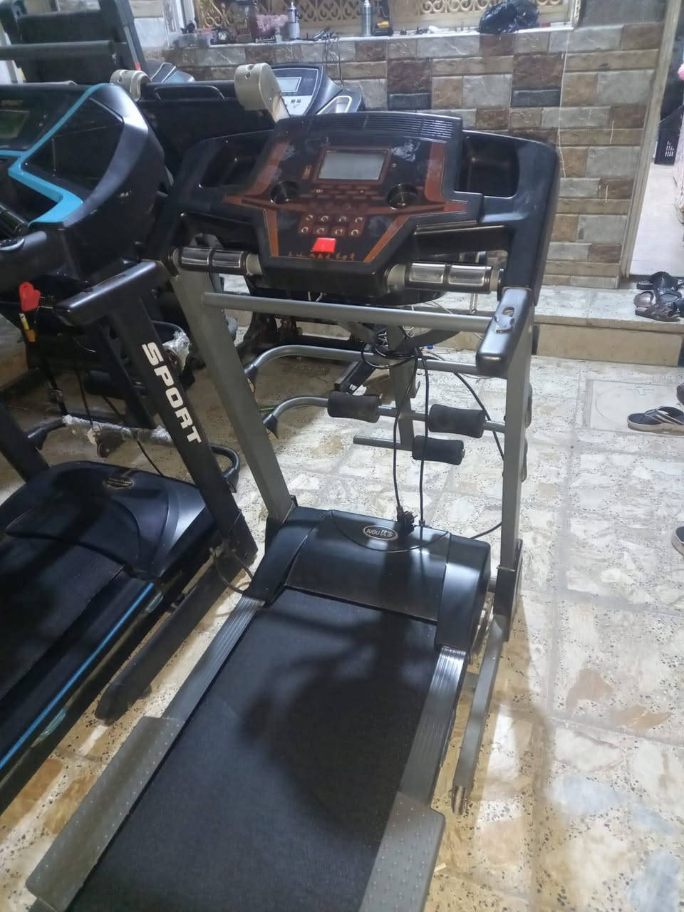 @@عرض خاص فتره محدوده (150)الف جهاز جري 
تحطيم السعر يمنه وبس تم وصول بعون الله تعالى 
اجهزه رياضيه جري باله مارتيه مستخدم شهر فقط 
جهاز جري استخدام منزلي نضيف جدا جميع أوزان 
العنوان بغداد يوجد خدمة توصيل حسب التفاق 
بعد ماكو جهاز جري ٣٠٠ ولا ٢٥٠ ولا ٢٠٠ يمنه فقط 
صار ١٥٠ هلان وسهلان فيكم تصل على رقم هاتف 
،***********
