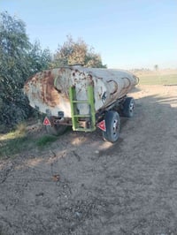 مقطوره ٦٠٠٠ لترللبيع السعر ٢٥٠٠.. ٠٧٧٢٤٨٥٥٥٢٦