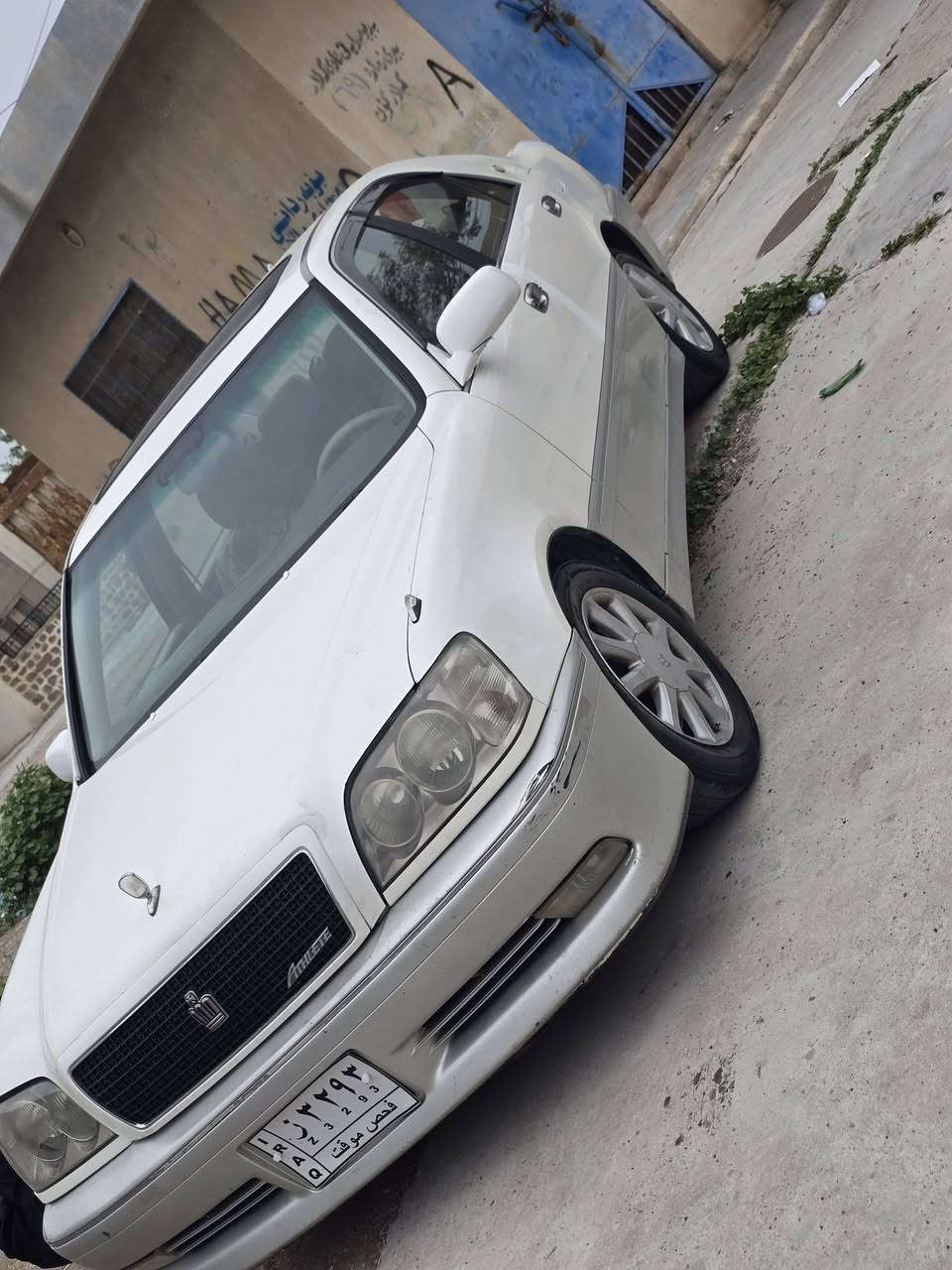 2002
براوة 
فيفيتي 1دووكمة 
دةشبوول نةجةف 
بيش عوين دوا كريستال 
شاشة كاميرة 
سعري 40مةجاليكي كةم 
شوين كةلار 
***********
