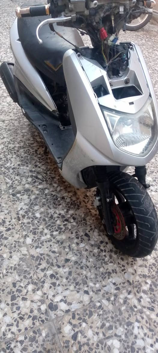 سلام عليكم دراجة سكنس ابيع كوم حديد بس هية عوزهة بس عقل اني بيعلك كوم حديد عنواني بغداد السعر180وبيهة مجال


**إذا كنت صاحب هذا الإعلان وتريد حذفه لأي سبب، رجاءا أرسل رسالة إلى الدعم الفني**