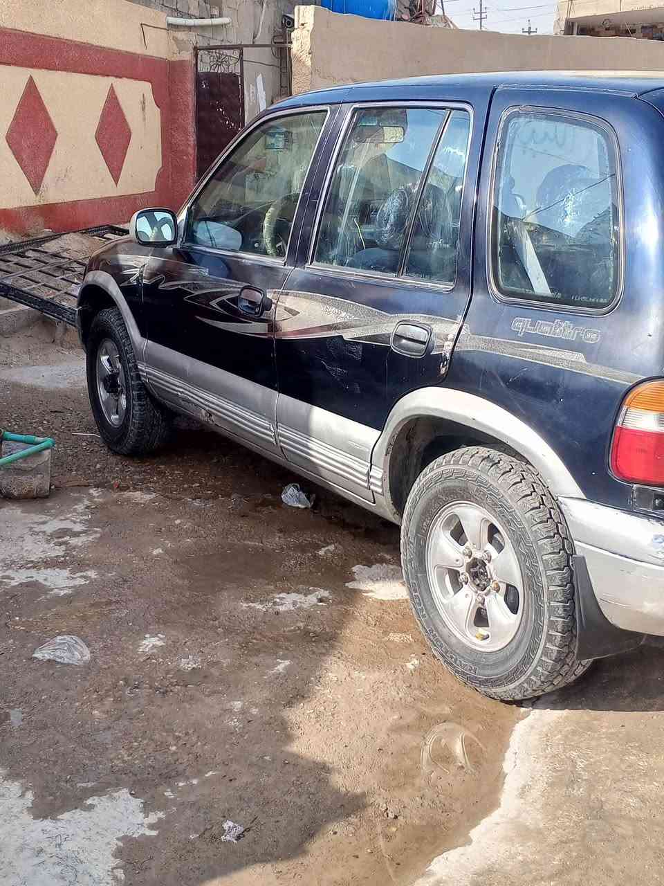 سلام عليكم كيا سبورتاج موديل 93 عائليه سياره نظيفه الاستفسار الرقم 
*********** كير عادي مكينه مفتوح سياره نظيفه
