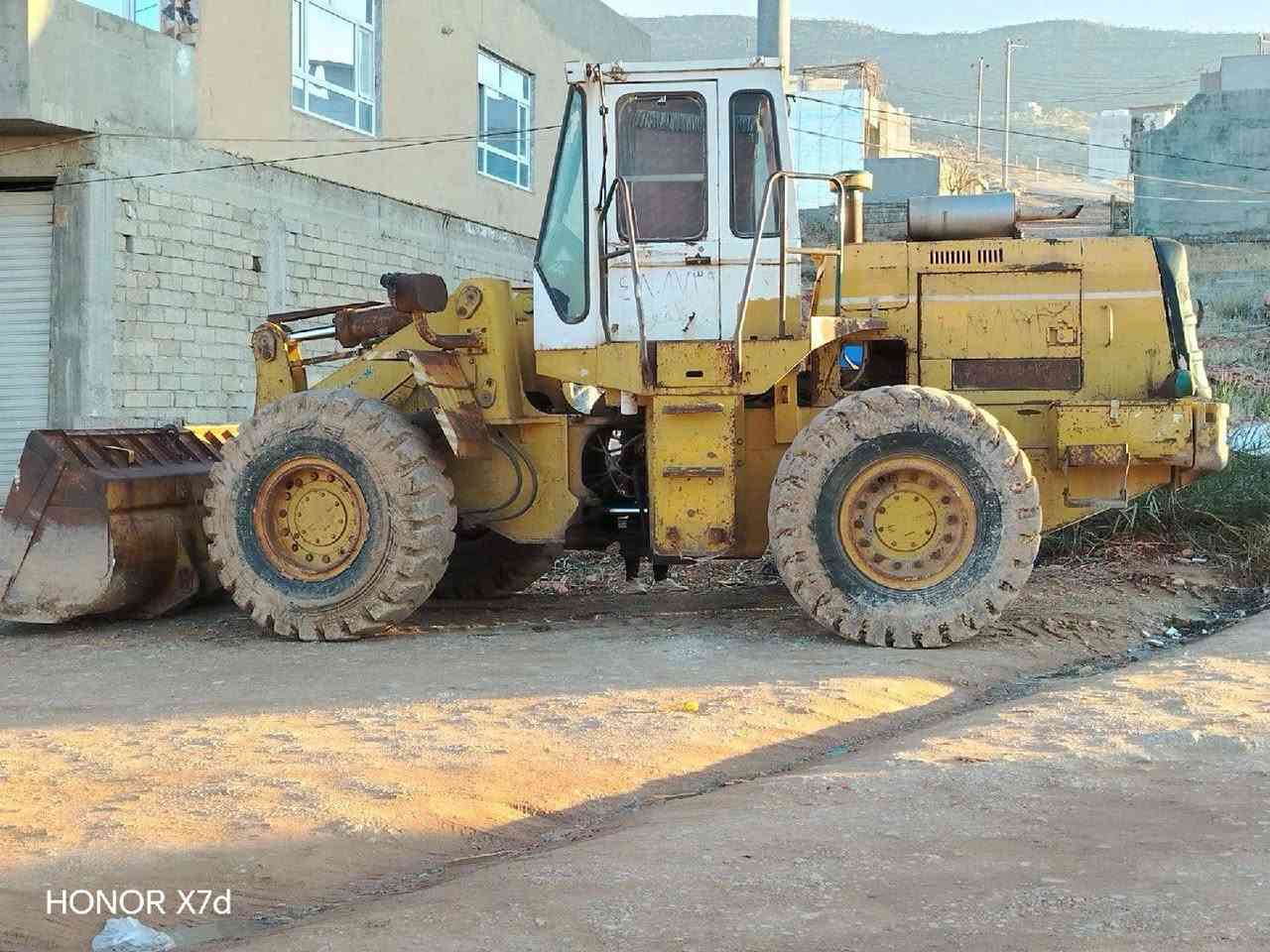 هاي شه فل كاوسكي هه جم 70 موديل 1998 سعر270 وه بيها مه جال خابر ***********
