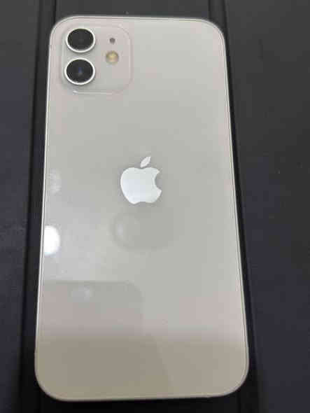 سلام عليكم 
ايفون 12 عادي
ذاكرة 128
نظافة 99‎%‎
بطارية72
دبل خط
نموذج ZA/A
والجهاز موضح بي بس هاي النقطة لي بالشاشة جوة مامأثرة ع اللمس ولا اي شي 
اي استفسار خاص
او ع الرقم واتساب هم اكو
***********
