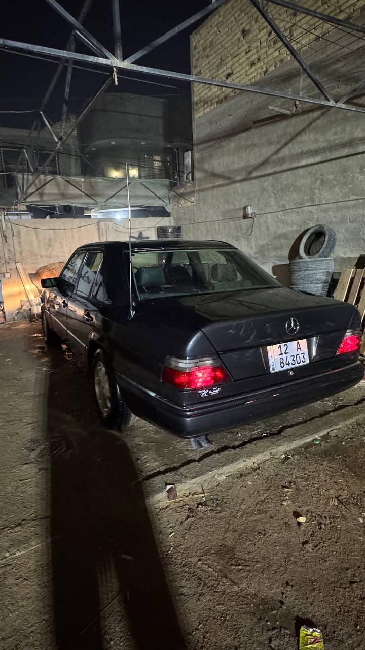 بلادي في زمن كله تحوير 

مرسيدس دب 💚300 E قبغ اسود گير محرك حاويه جدد 

السياره مواصفات خاصه  جانت كشن الخلفي منفصل رئاسي 

جديد السيارة وعليها ادلمه كامله من الدعاميه للدعاميه كله وضع  شركت فقط صبغ جماليه 

مواصفات : 

 لون اسود غير محدد (كذاب) 🔥💚

حجم 300E بلادي

موديل1991

حدادية بيبي 

رقم نينوى انكليزي 

صاجات ملكي بلادي

غرفة بلاد جلد جديده

ستيرن كهرباء

سلايت طكتين.

كروز سرعه

دشبول شغال ولا گلوب بي ميشتغل 

ويل كب شرط الأصلي + تخم تاير

  جام 4 كهرباء

 منضومة زنون

سستم صوت دمام خلفي

ادامه كامله المنضومة البانزين من الفيت بم للعنكبوت كلو جديد حاويه بلاد

 دبل هورن _ دبل مروحه_ دبل فيت بم

محرك وكير أكسل الكبير مكفولات

قواعد دبل سليمات 

(فول مواصفات) 

تبريد شغال 

 كشنات كهرباء

4 تجاوي كهرباء

كشنات هيتر

مرايه جانبيه هيتر

هزه جديده 

السعر 100 وبيها مجال.. السياره مصروف عليها

للأستفسار أكثر أتصل :  

الرقم:*********** 

 

ملاحضه سياره باسمي هزه جديده 

يرحم امواتك اذا متعجبك وتشوفها غاليه وسعرها هواي علق بكلمه طيبه تليق بيك وكلشي موجود بالسوگ تعال وشوف بعينك
