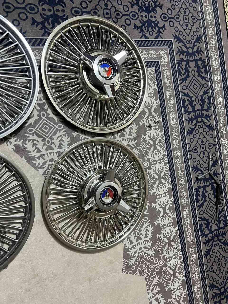 السلام عليكم تخم كبات كلاكسي حجم 14 جدد حلوات لا ركله ولا عواج لا سيم طاك مكاني بغداد بلديات ***********
