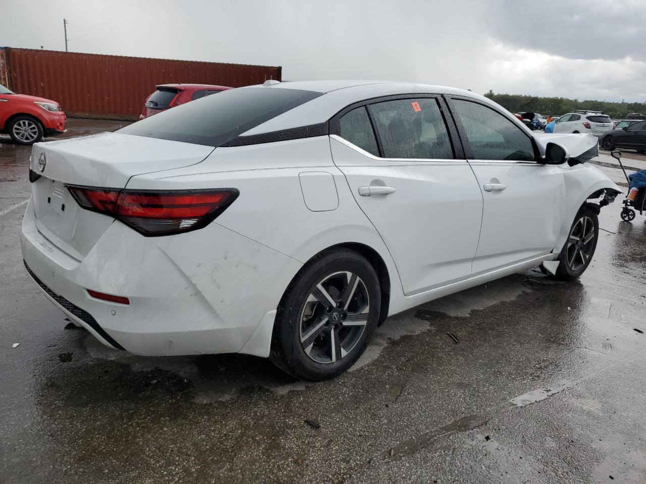 نيسان سنترا مديل 2025 موجوده بالبصره 
حره بدون رقم بعدها ما مصلحه امس دخلت 
ابيع ع وضعها السعر ١١٥ 
***********
