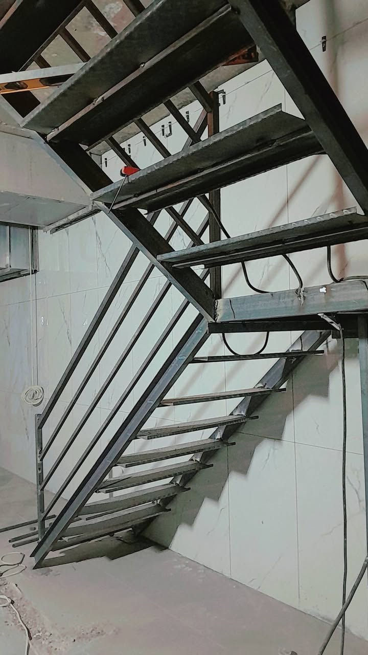 حداد متفرغ حداده عامه 
بغداد السباع *********** بي واتساب
