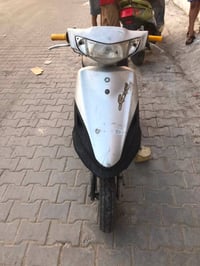 دراجه ماكس كلش نضيفه عوزه بس ضيل كله شغاله هندر كهربائيات سلف بس باتري...