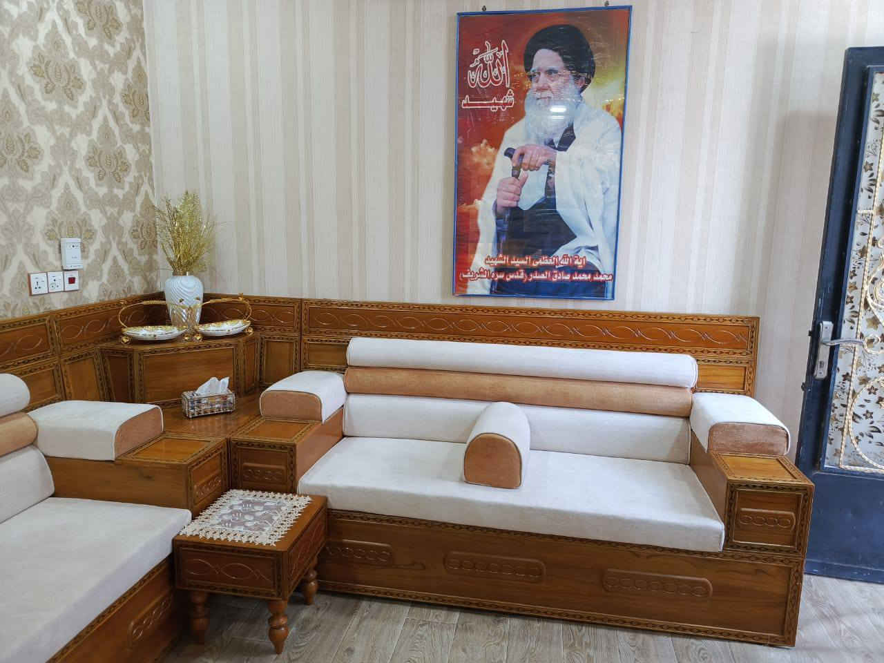 قنفات للبيع جديد تفصال عراقي 
رقم***********
