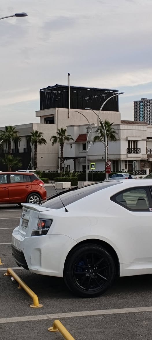 تؤيؤتا سايؤن سبؤرت 2014
بيهة 1 بدون ارباگ بدون اي شي
 بسمي صيارة كل شي جديد 
بيها مجال.    $ 97 

 ***********
