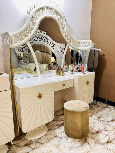 غرفة نوم تركية مستعملة للبيع 🇹🇷
نظيفة جدًا وسعرها ممتاز 💰
اللي جاد يتواصل خاص أو واتساب 📞***********
