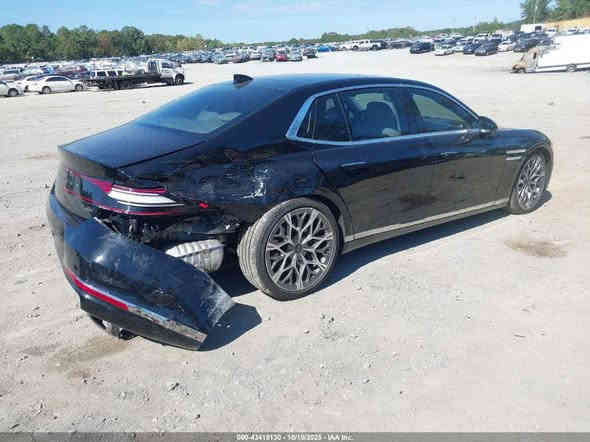 #أعلان مزاد
🇮🇶🇺🇸 فرصة مميزة لأصحاب كتب الشهداء 
🇮🇶🇺🇸
📢 كما عودناكم على المزادات الأمريكية 🇺🇸
✅ وبأقل الأسعار وأسرع وقت ممكن

🚗   Genesis G90 
الموديل…  2024
🛠️ الضرر: + كما موضح في الصور
📏 عداد المسافة: 6412  (فعلي)
📋 حالة السيارة: شغالة (Run & Drive) – مفتاح موجود
🔧 حجم المحرك:  Turbo v6 3.5  
 – دفع رباعي AWD
🔍 رقم الشاصي: KMTFC4SD9RU041517
📅 تأريخ المزاد غير معلوم  ❌
 الساعة 5:00 مساءً بتوقيت iraq

📍 موقع المكتب :
البصره، القرنة، شارع الجمهورية الرئيسي، مقابل مطبعة  الولاء

📧 البريد الإلكتروني:
auto.car.iq@gmail.com

mu95iqwl@gmail.com

📞
: *********** مصطفى 
📞
