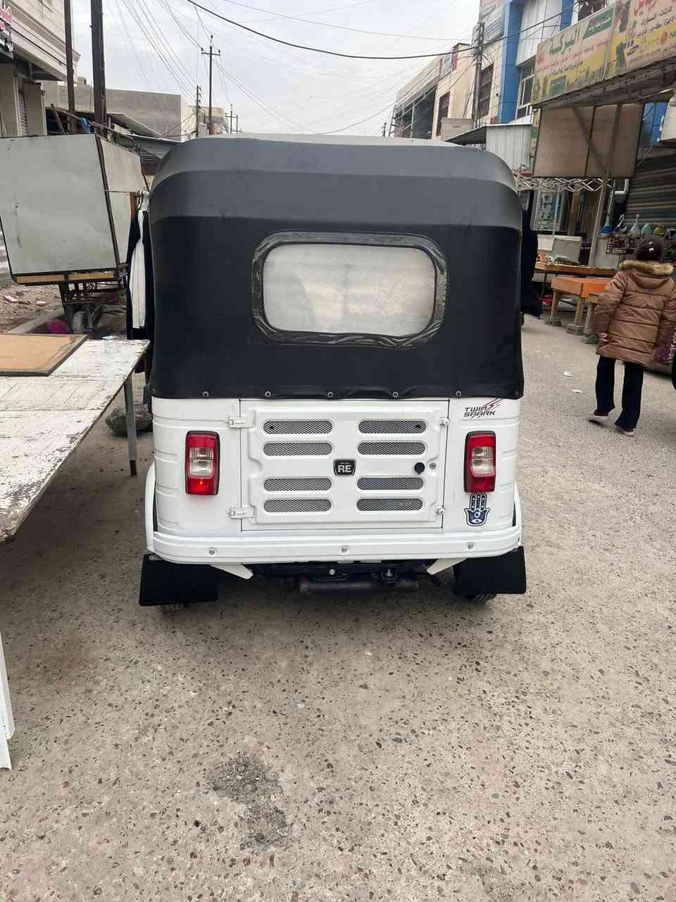 سلام عليكم 20للبيع بيه بارد بلغد
سعر 7وربع وبيه مجال التكتك حلوه مال جناي 
بغداد جسر ديالى ***********
