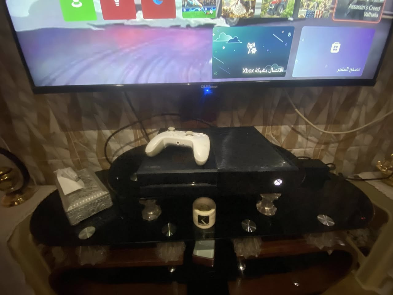 اكس بوكس ون فات للبيع كامل الملحقات بي سبع العاب نضافه ٩٠٪؜ مكان واسط الصويره رقمي ***********
