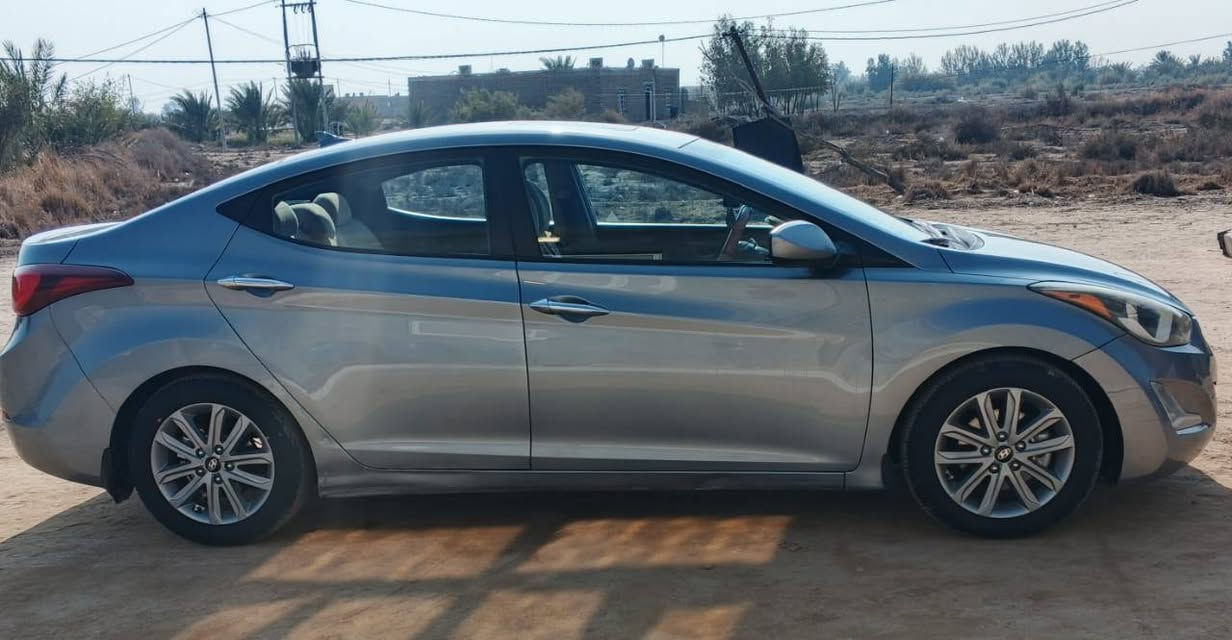 السلام عليكم النتره 2015 سبورت كفاله عامه فول مواصفات عد البصمه بسمي سنويه 28 شراي يتصل 
السعر 130 مكان السياره ناصريه 
***********
