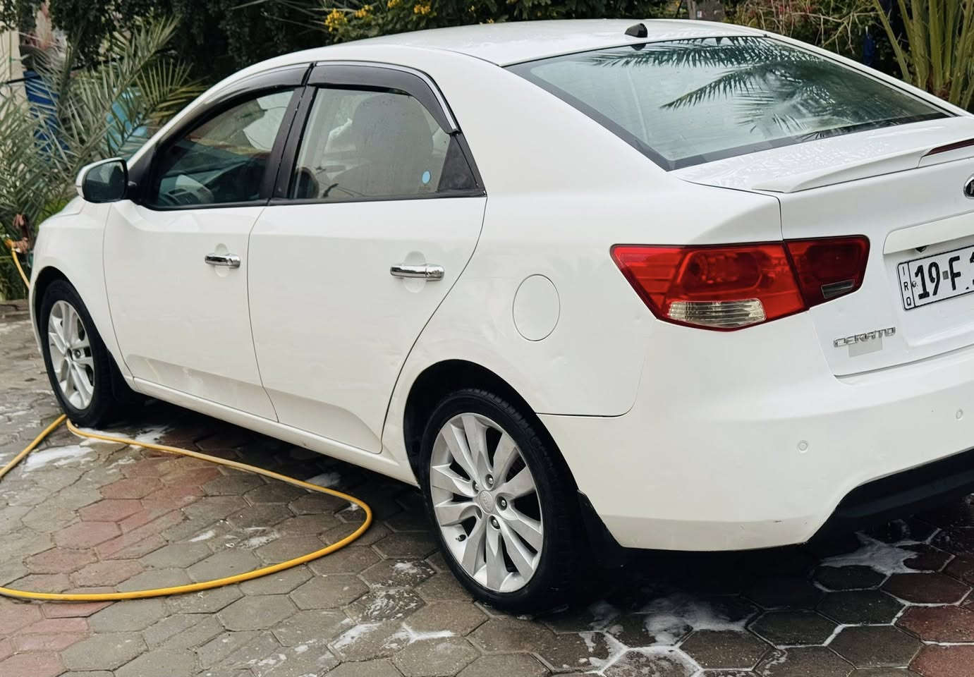 للبيع ‭0774 234 3124‬ السعر 98
سيراتو موديل 11 خليجي محرك 1600دوش رقم كربلاء دولي سنويه جديده بيها صبغ جاملغ خلفي بدون دواخل السيارة جديدة وجاهزه من كير محرك حداديه تخم تاير السعر 98 مكان السياره كربلاء المقدسة
